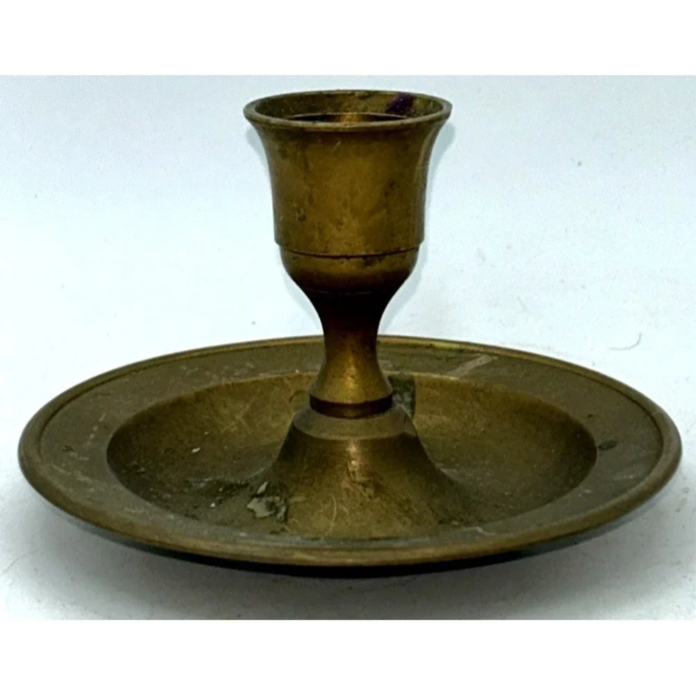 Vintage candle‎ holder brass loop handle, thumb rest, drip tray 5.5
